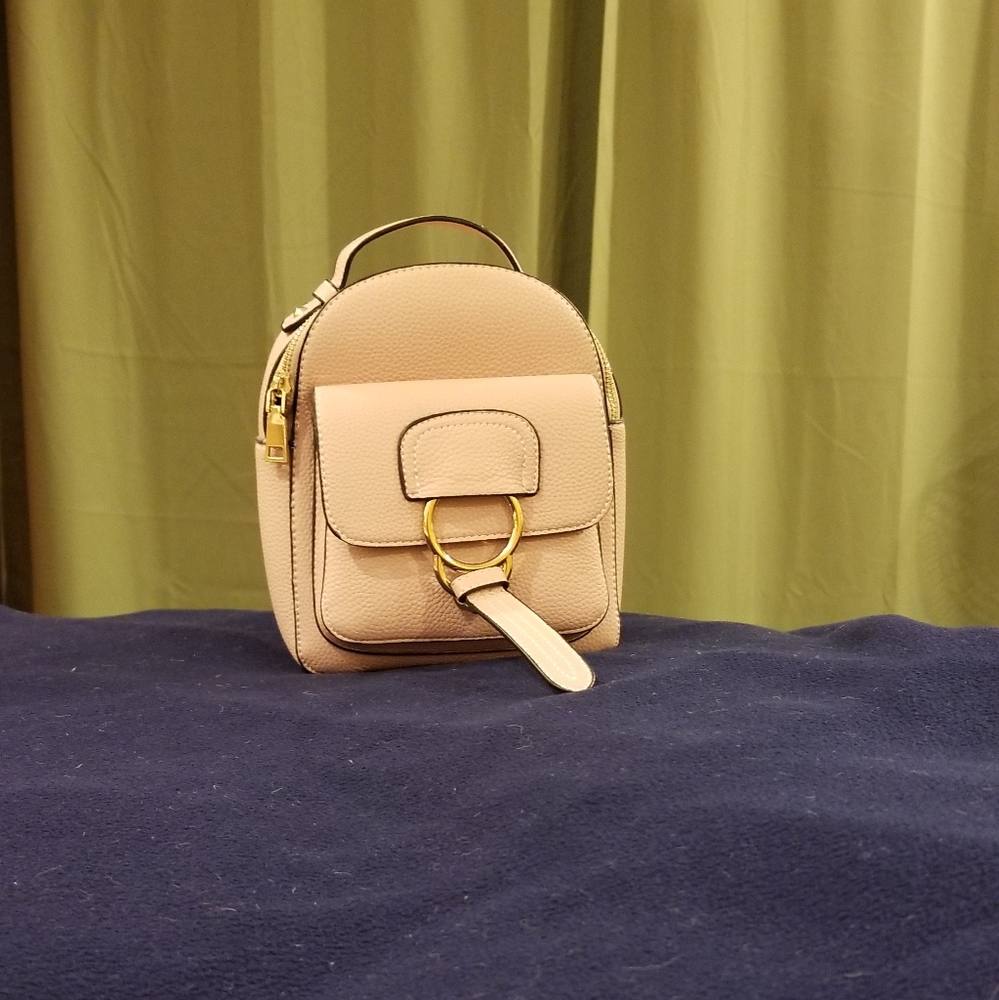 Pink Pebble-grain Purse